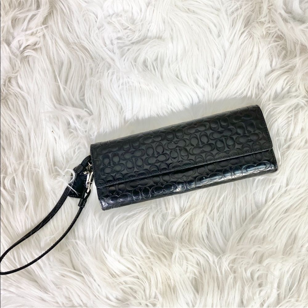 COACH vintage Y2K monogram black patent leather wristlet